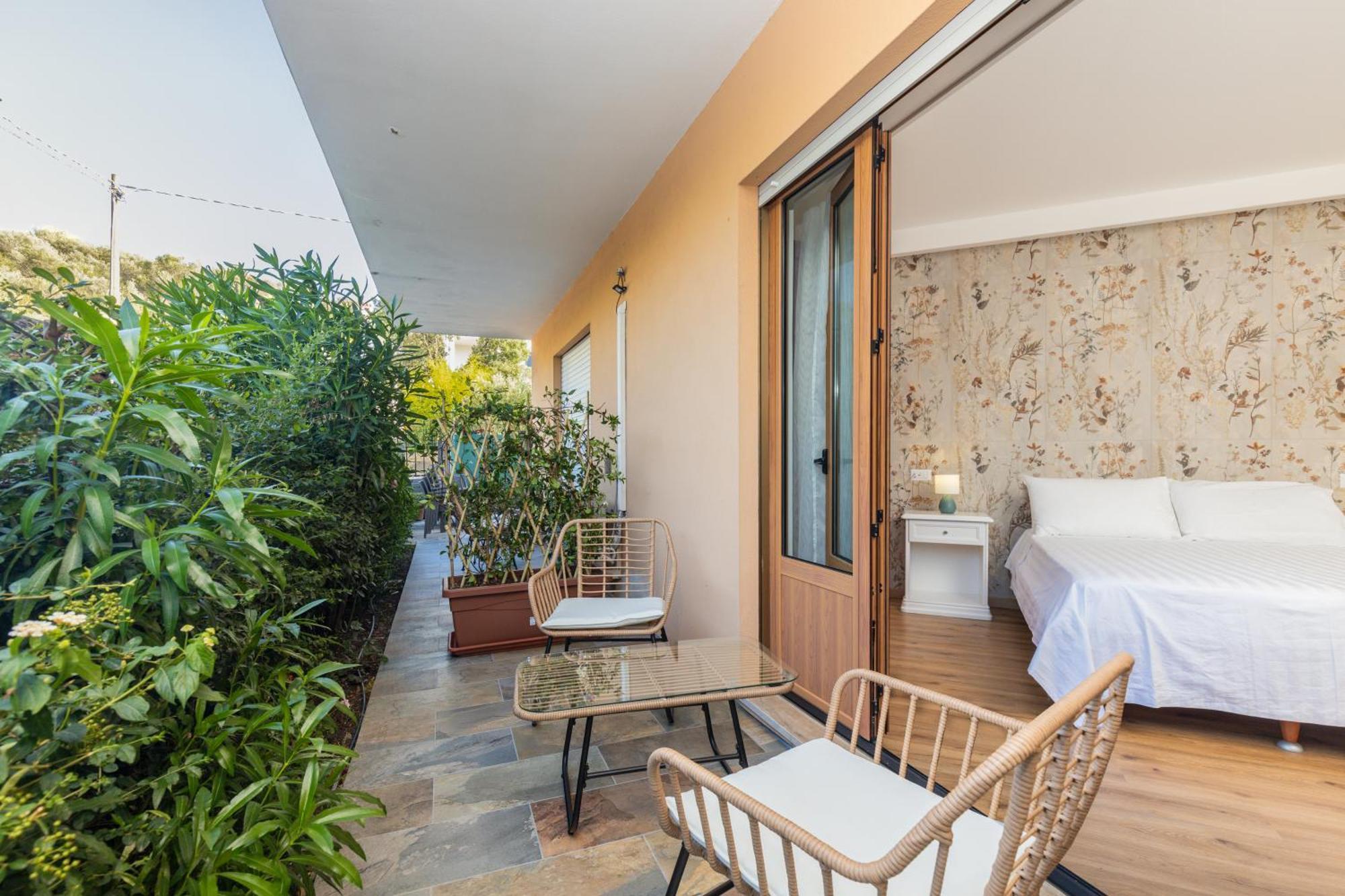 Hotel Donatella โปซาดา ภายนอก รูปภาพ