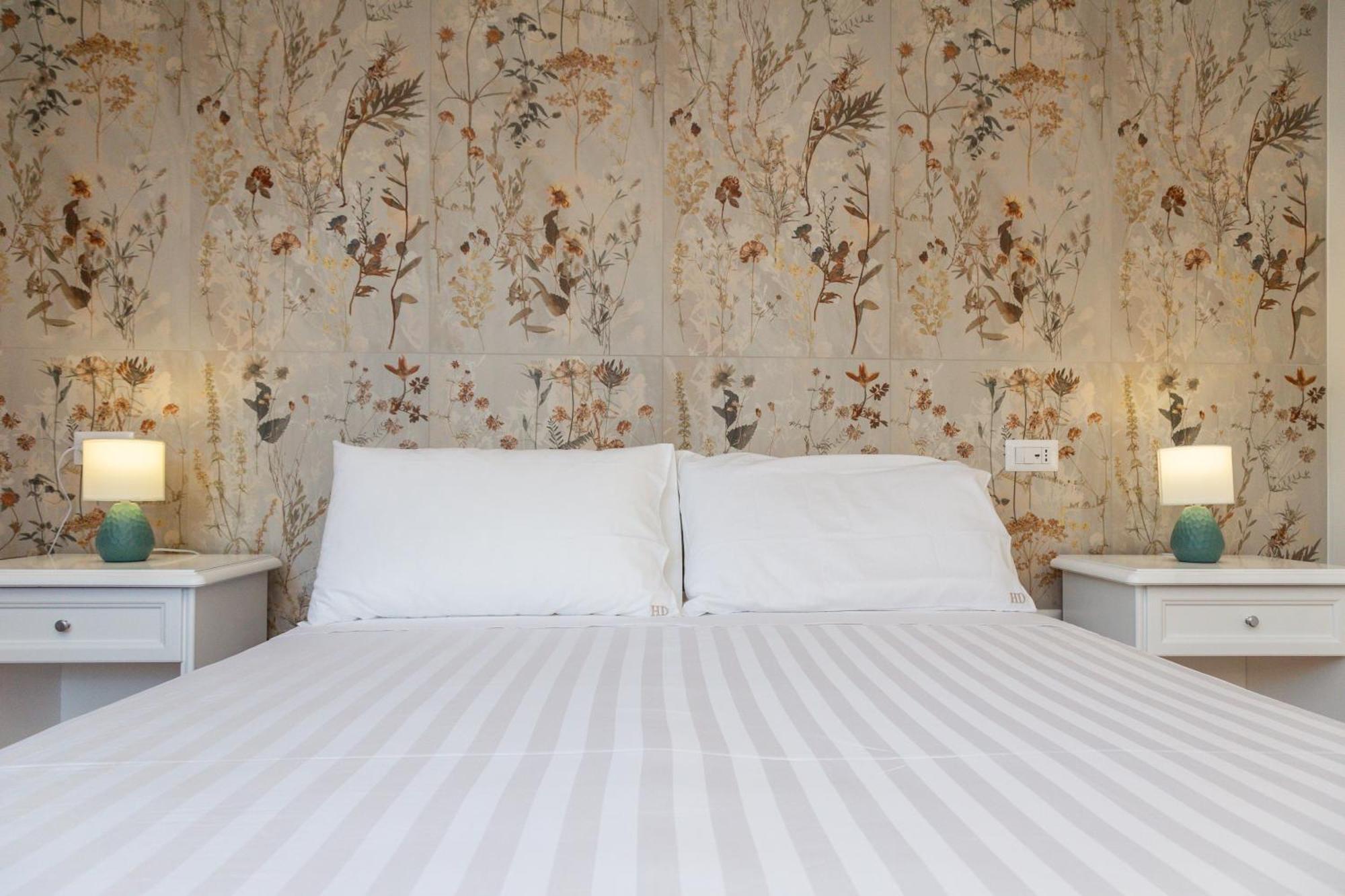 Hotel Donatella โปซาดา ภายนอก รูปภาพ